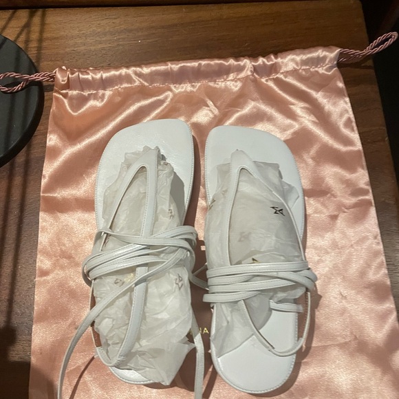 Amina Muaddi Jamie Sandals - Picture 3 of 4